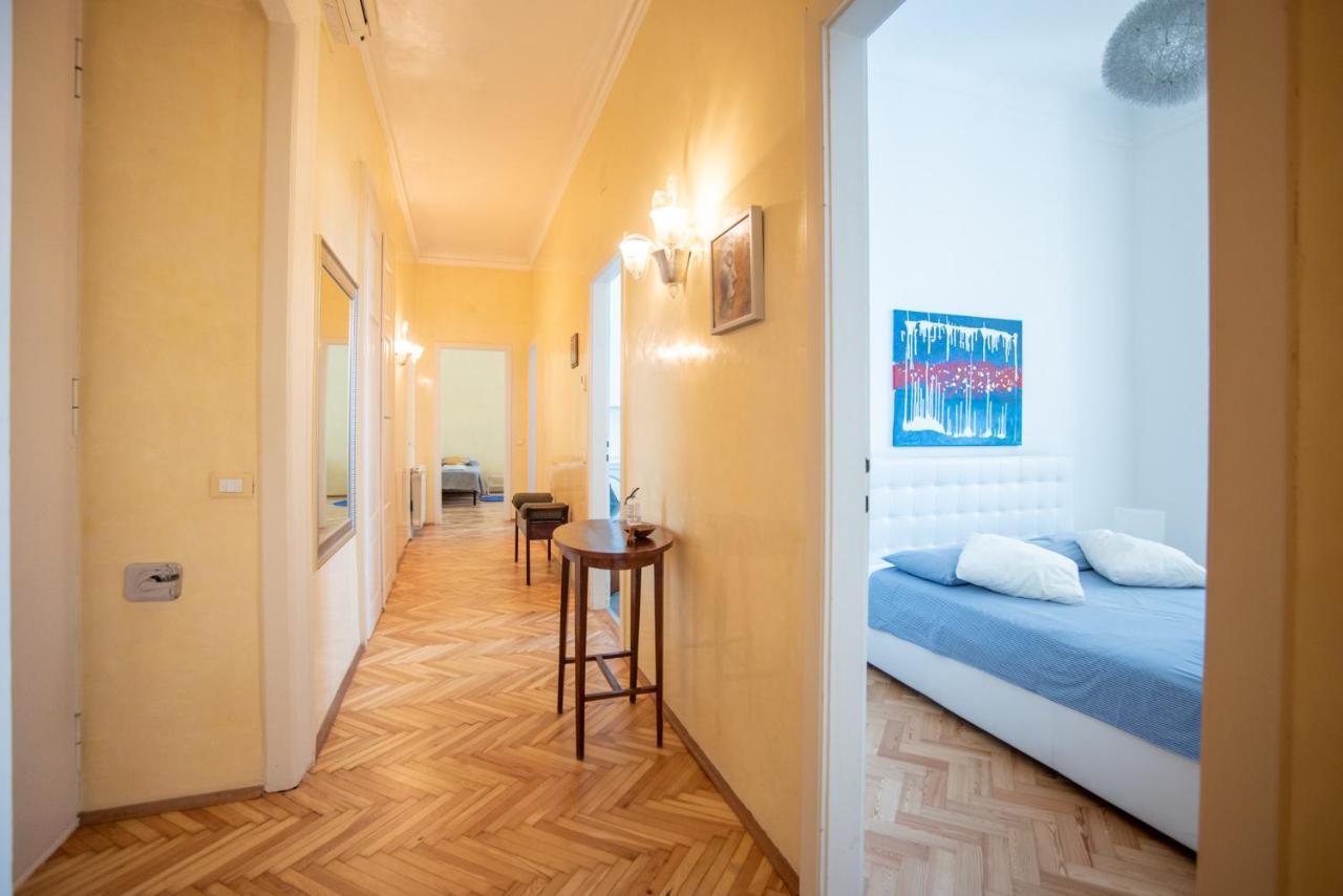 Art & History - New - Modern Classic Apartment Триест Экстерьер фото