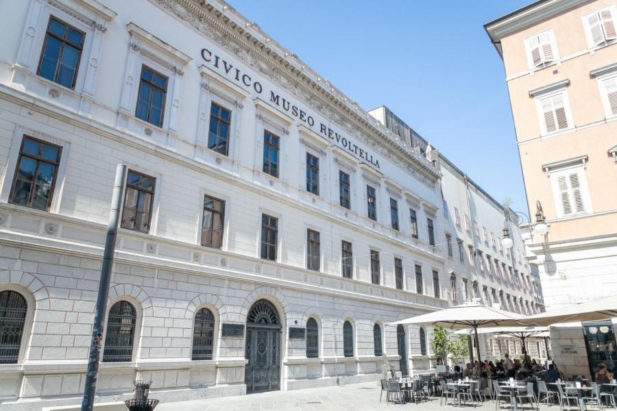 Art & History - New - Modern Classic Apartment Триест Экстерьер фото